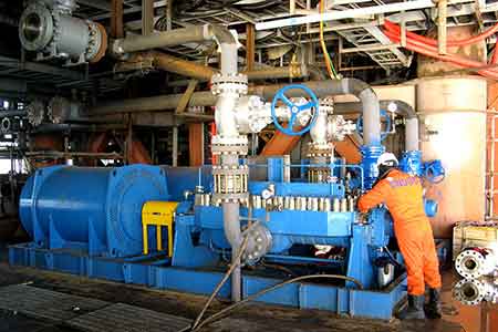 KHP系列臥式中開多級(jí)離心泵在中海油海上平臺(tái)使用現(xiàn)場(chǎng)